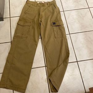 Paint Levi’s cargo